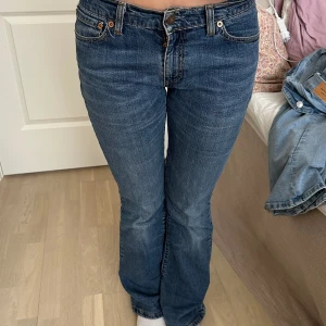 Lågmidjade levis jeans  - Skitsnygga lågmidjade levis jeans