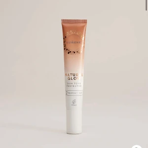 Lumene liquid bronzer - En super fin bronzer i färgen 2 perfect tan. Använd fåtal gånger