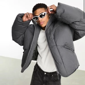 ASOS jacka - Size M  Knappt använd 