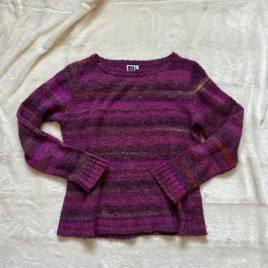 Stickad tröja - Så söt rosa stickad tröja. 🩷i storlek m. Skriv för frågor 🩷