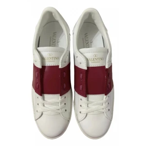 Valentinoskor  - Kommer inte till användning längre, skriv för fler bilder❤️