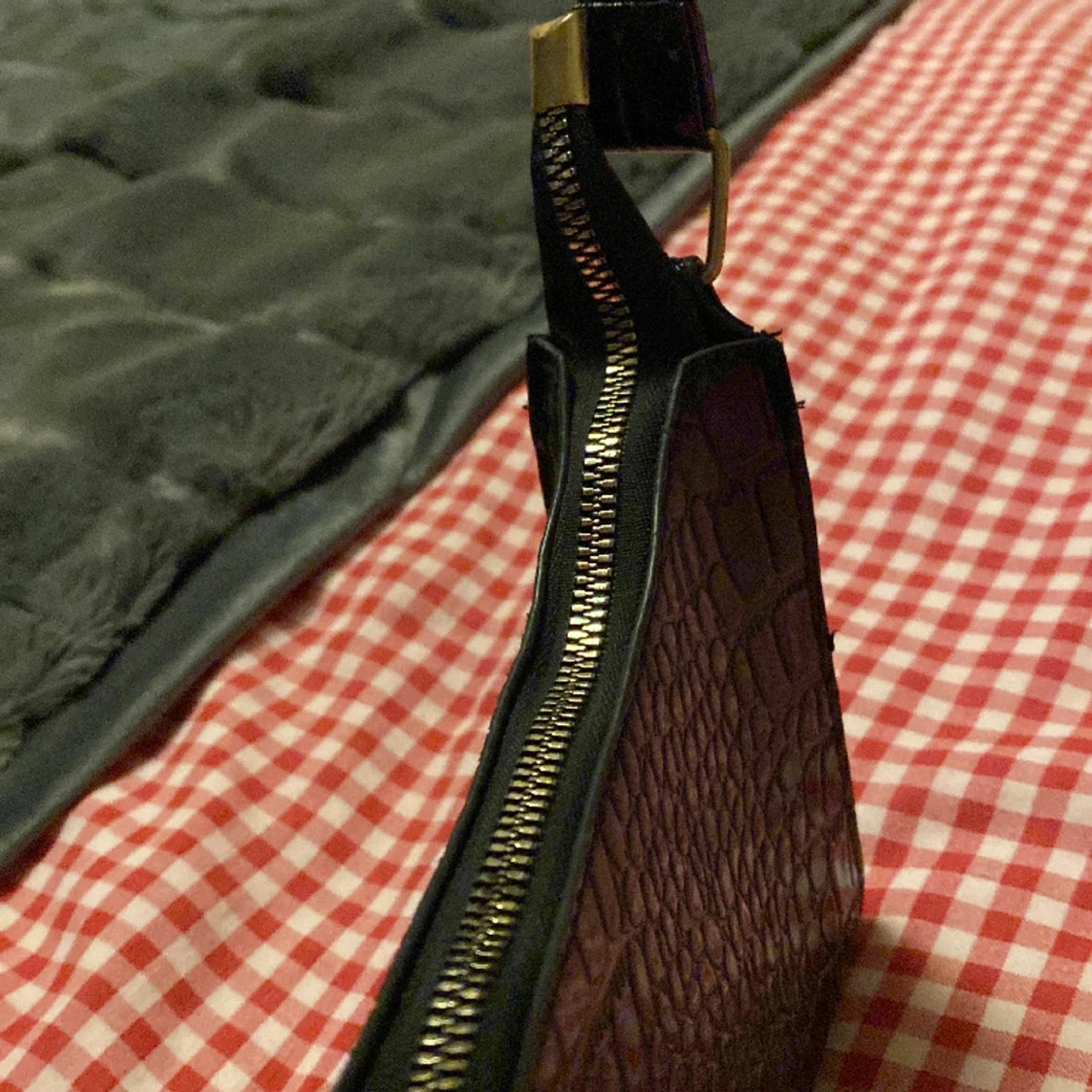 Handväska, 120kr kan diskutera priset  - 91