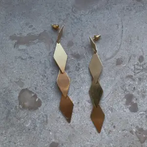 Golden Brass Metal Cut Out Earrings in Geometric form