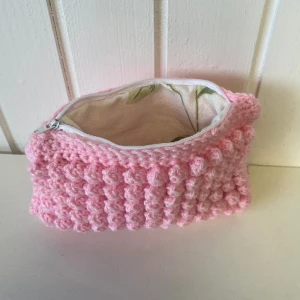 Necessär mellan - Rosa  - 350kr + frakt 