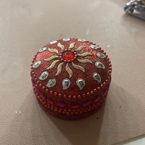 smyckes ask - smyckes ask med dekoration