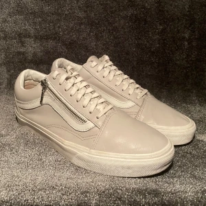 Vans - | Vans skor | Storlek: 41 | Skick: 9/10 | Pris: 399 |