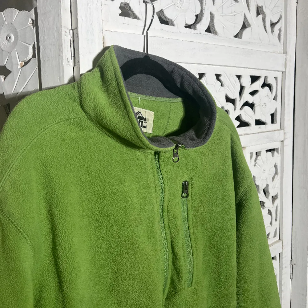 Fleece i en Grön fin färg, bra skick💕🙌🏼. Tröjor & Koftor.