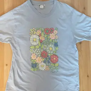 Jättefin blommig monki t-shirt 🌺 skriv privat för fler bilder 💗