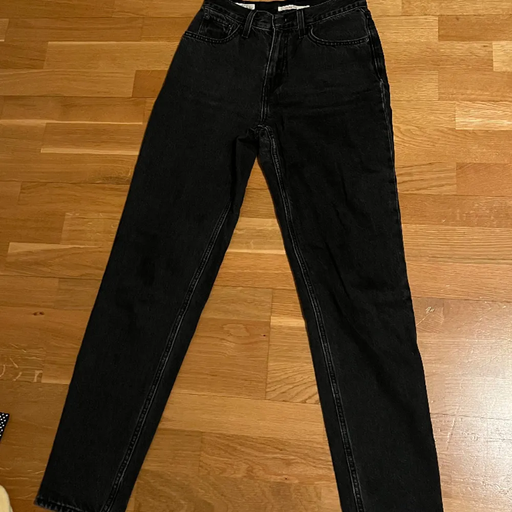 Jeans från Levi’s i bra skick, använt typ 5-6 ggr. Nypris 1200. Jeans & Byxor.