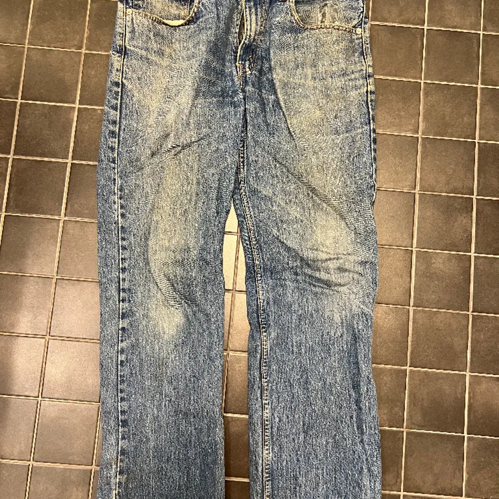 Vintage, hål mellan benen 33x32. Jeans & Byxor.