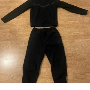 Nike  - Har knappt användas jätte bra skick 