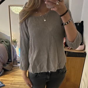 Grå tröja - Så söt tröja 