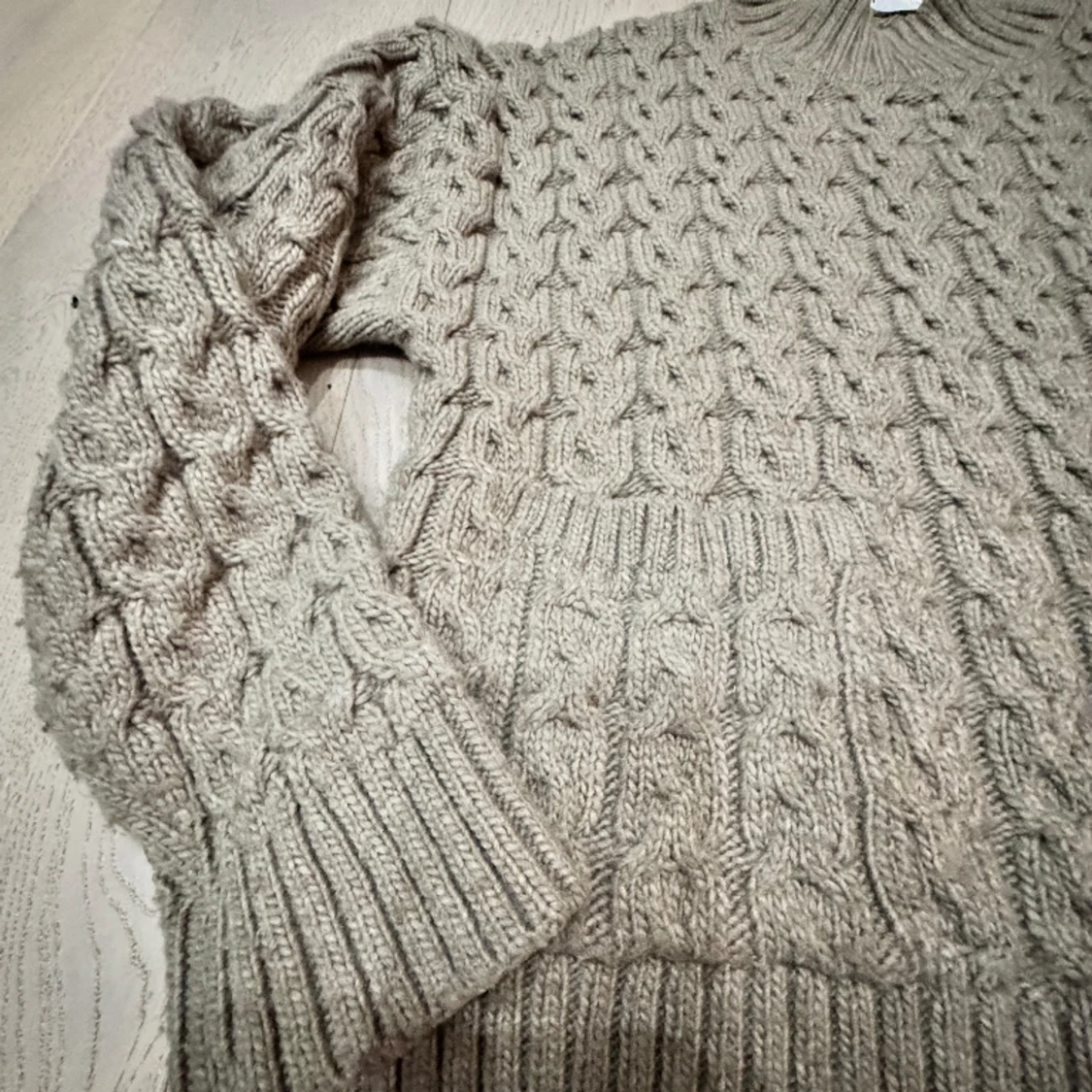 Jättesnygg stickad tröja från Zara - 90