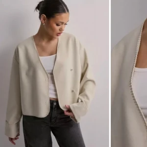 Kofta Gina -  tröja från gina som inte längre kommer till användning🩷 