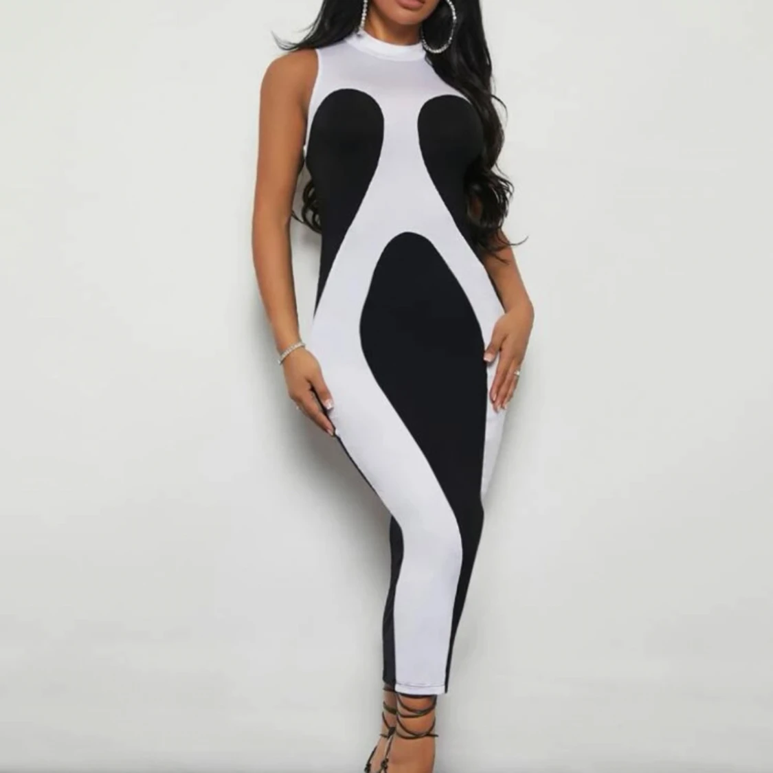 Super fin svart / vit klänning ( Strl.S ) - 91