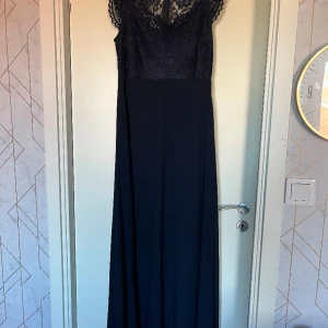 Balklänning  - Jätte fin balklänning 