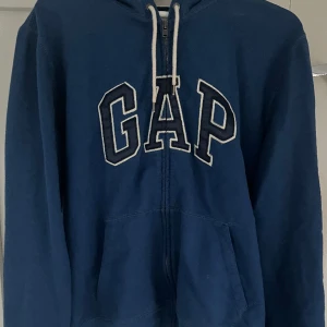 GAP hoodie - Gap o ersizrf hoodie knappt använd. 