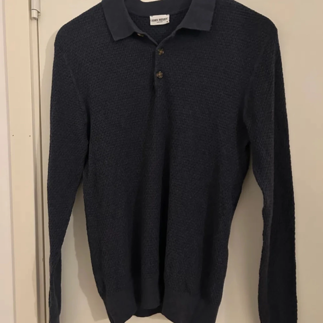 John Henric sweatshirt