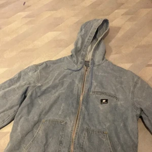 Jeans Jacka SweetSktbs - Jeans Jacka från skateboard märket Sweet Sktbs. Storlek M.