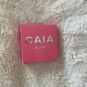 Caia blush - Helt oanvänd blush från Caia, färgen cakepop💞 