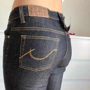 Supersnygga lågmidjade bootcut jeans från märket Jsfn Denim. Helt oanvända!