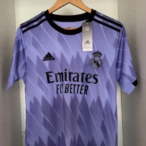 Fotbollsströjor  - Fotbollströjor vill sälja dem är inte använda och i bra skick. 450st kan Diskutera om priset.  Finns flera det bara o skriva till mig.