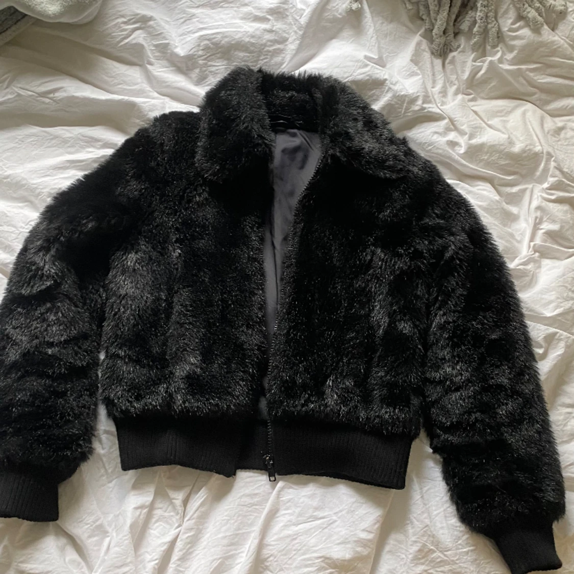 Svart päls jacka 