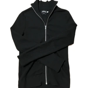 Brothers Full Zip - Säljer nu denna feta Brothers full zip tröjan. Den e storlek S och passar också mindre. Tröjan är 100% Merinoull. Sjukt pris för endast 349kr. Tveka inte på att ställa frågor