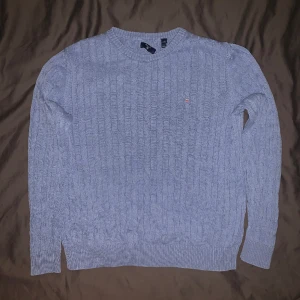 Gant Tröja - Cable Crew Neck - Price is negotiable - Priset är förhandlingsbart  - ⬌ 43cm - ⬍ 60cm 