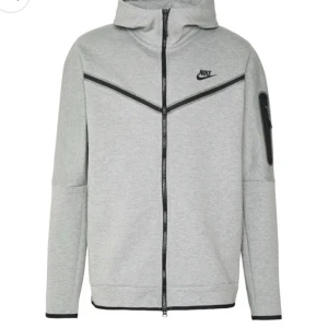 Grå Nike Tech Fleece - Helt ny