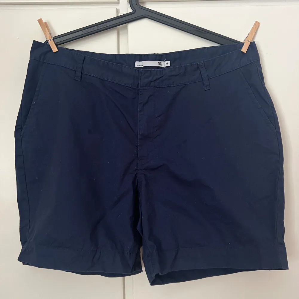 Mörkblå shorts från lager 157. Shorts.