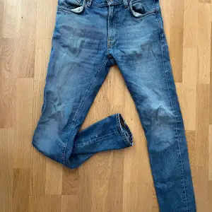 Väldigt fina Nudie jeans med väldigt najs tvätt, W30 L32 bra kvalitet och vintage 