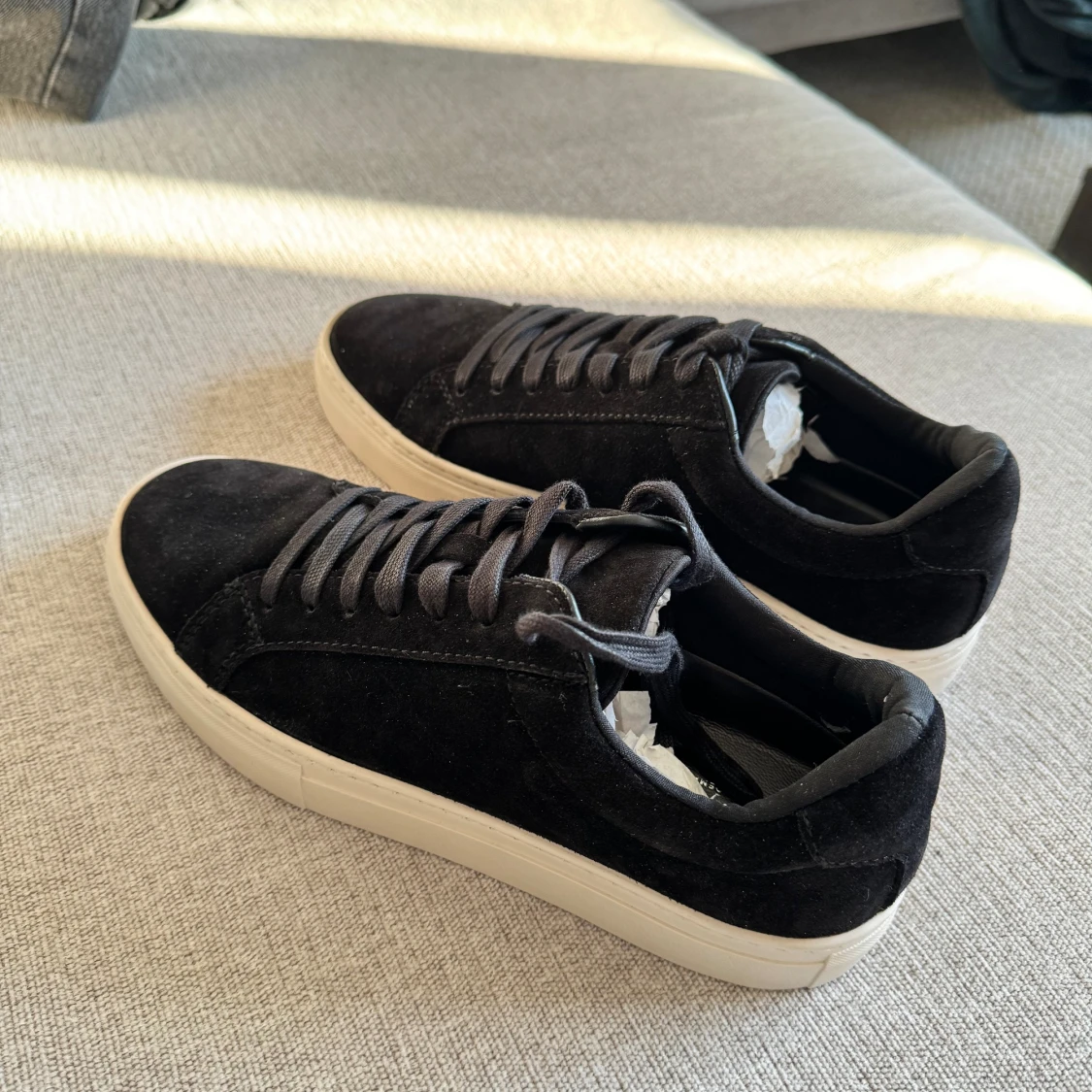 Oanvända sneakers - 90