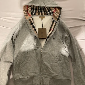 Burberry kofta - Helt ny burberry kofta