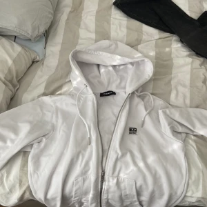 Vit zip - En vit diesel zip hoodie