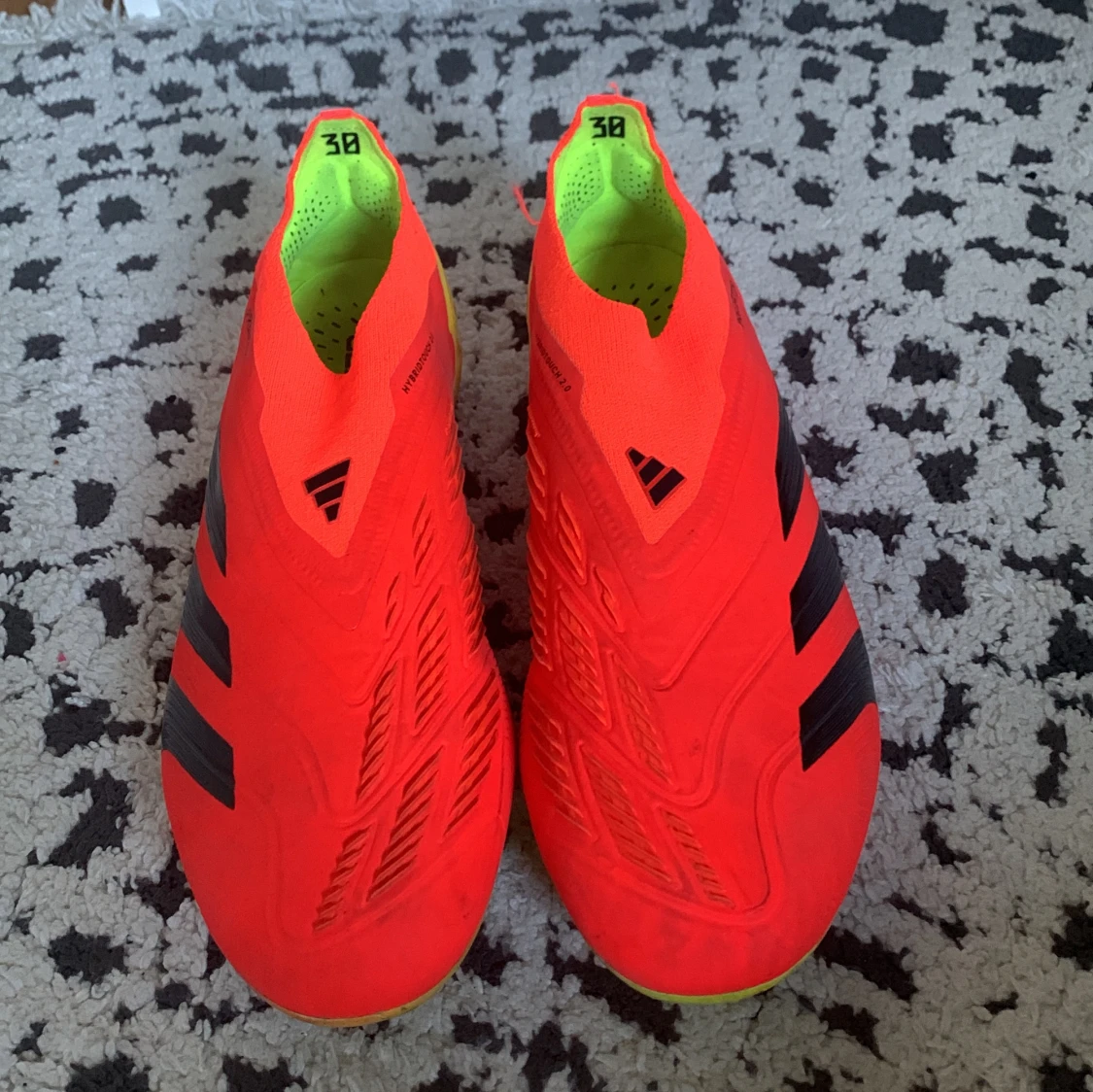 Helt nya predator skor köpta på unisport 