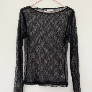 Spetströja - Långarmad tröja i spets oanvänd från Kappahl i storlek S