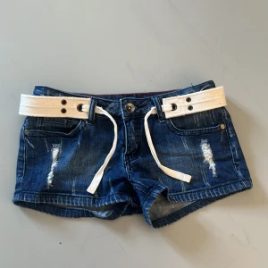 Lågmidjade shorts - Lågmidjade snygga shorts 