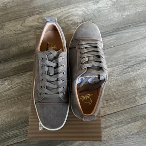 Christian Louboutin  - Storlek:43  Nya 