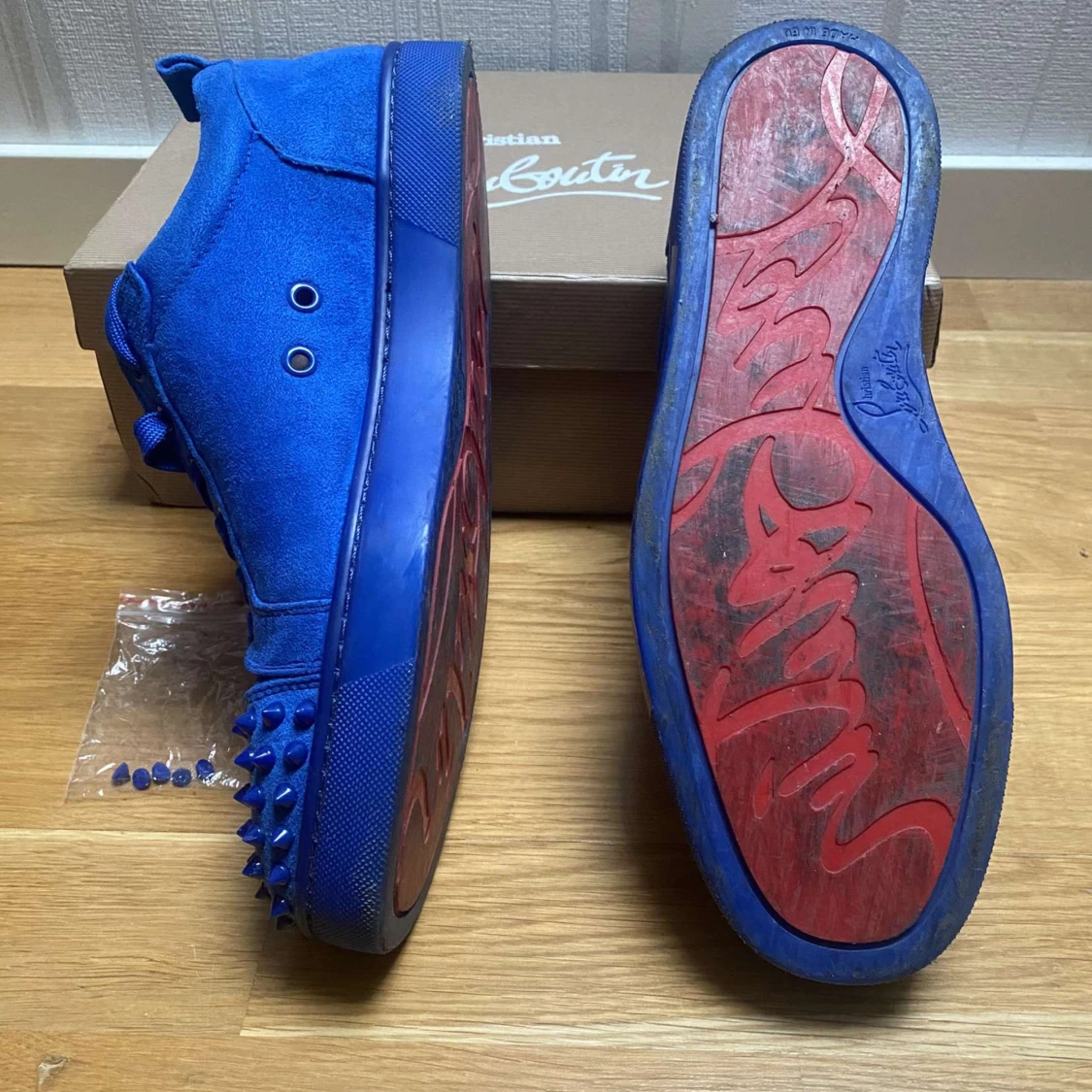 Christian Louboutin - 90