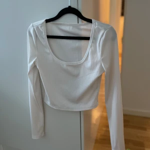 Vit topp  - Storlek xs 