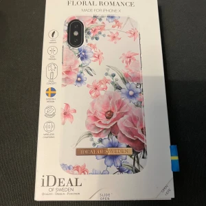Ideal of sweden skal iPhone X/Xs - Säljer detta skal då jag bytte telefon 2022 och hann aldrig använda detta så de är i nyskick därav priset!💕 Skalet passar till både iPhone X och Xs!💕