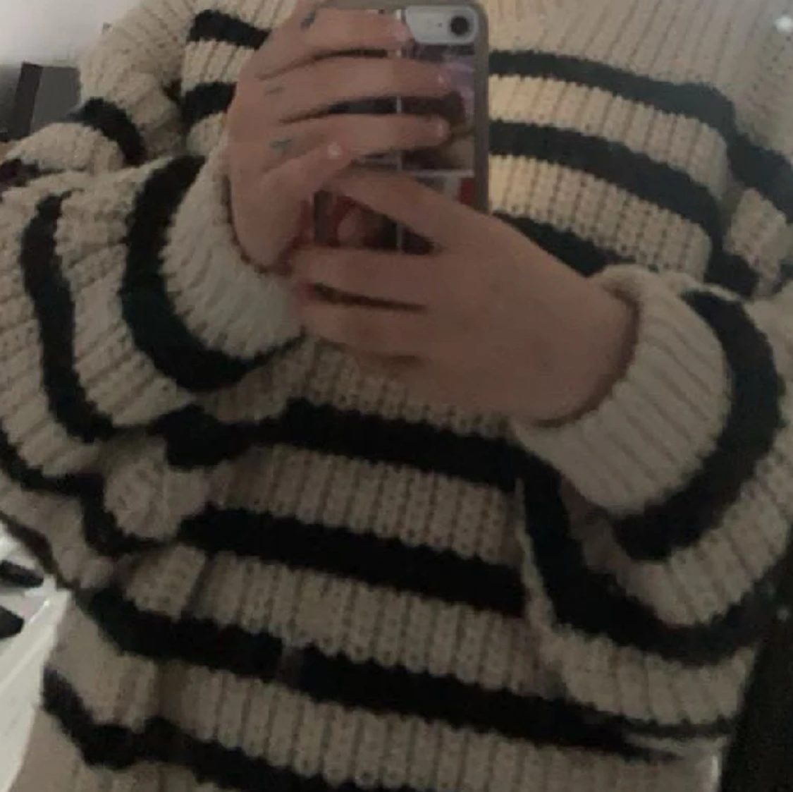 virkad tjocktröja  - 91