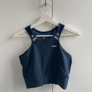 STRONGER top  - Great sports top from stronger 