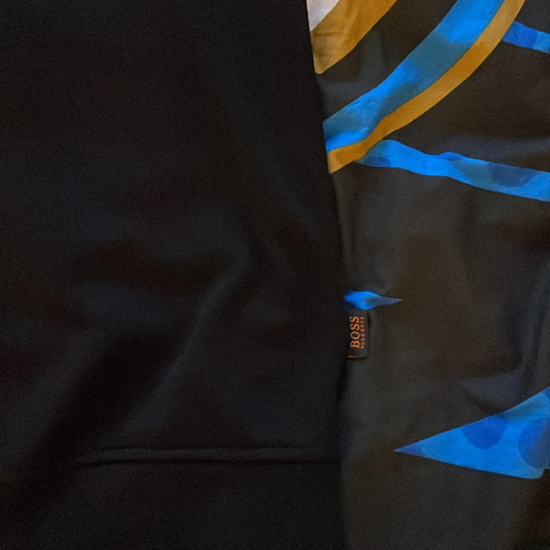 Hugo Boss sweatshirt storlek S passar även M - 90