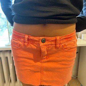 Cool lågmidjad kjol - Cool jeanskjol