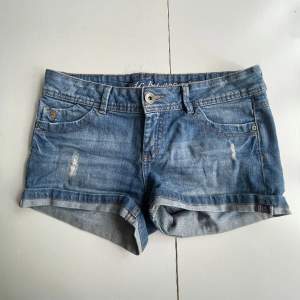 Så snygga lågmidjade jeansshorts perfekt till sommaren!💗