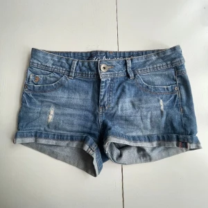 Lågmidjade jeansshorts  - Så snygga lågmidjade jeansshorts perfekt till sommaren!💗