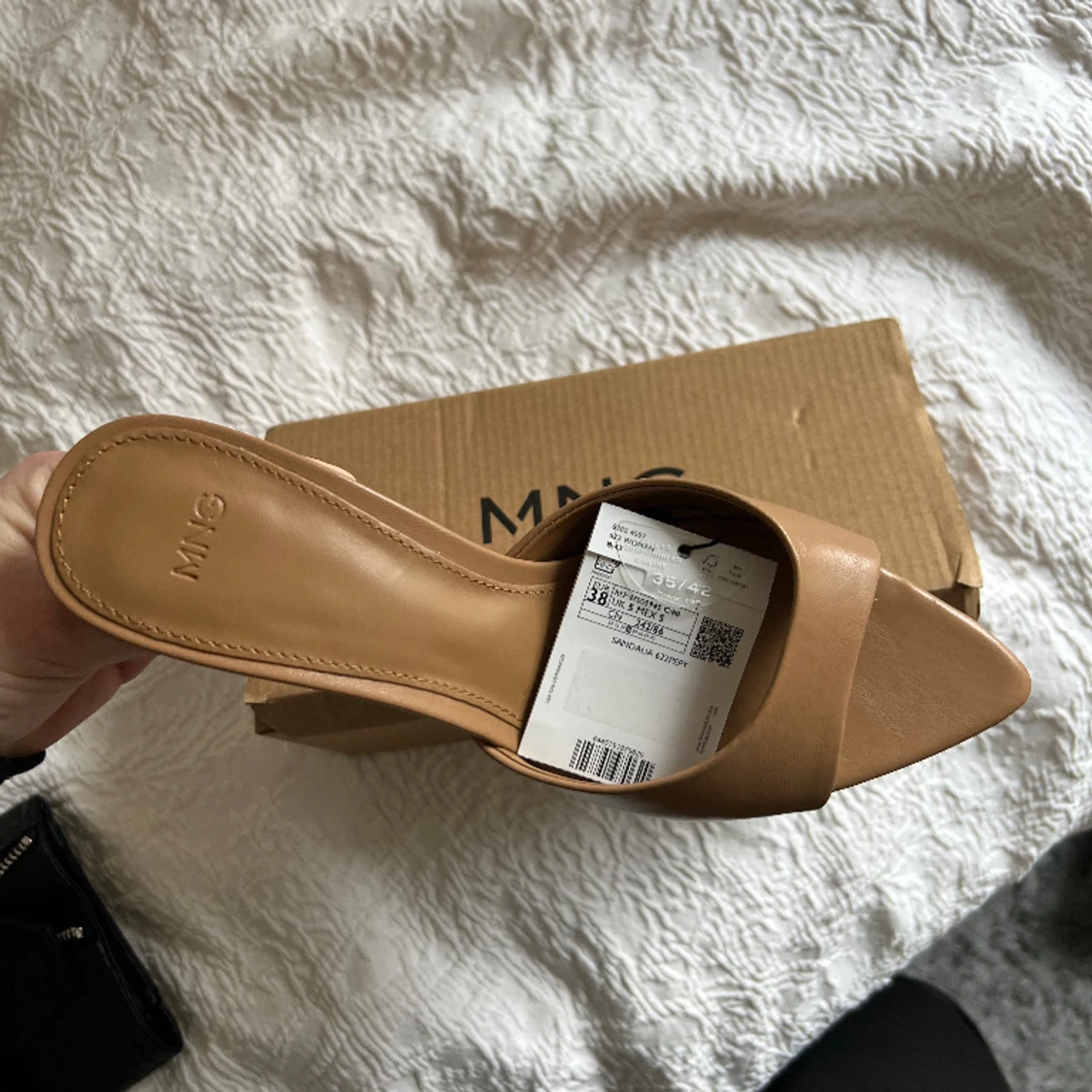 Sandaletter/klackar  - 91