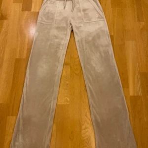 JUICY CONTURE - Äkta juicy, fint skick. Köpte för:1199